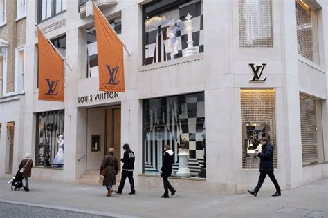 quanto vale a empresa louis vuitton|Grupo que detém a Louis Vuitton com lucro recorde de 14 mil.